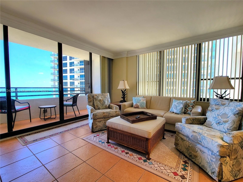 3505 S Ocean Dr - Photo 3