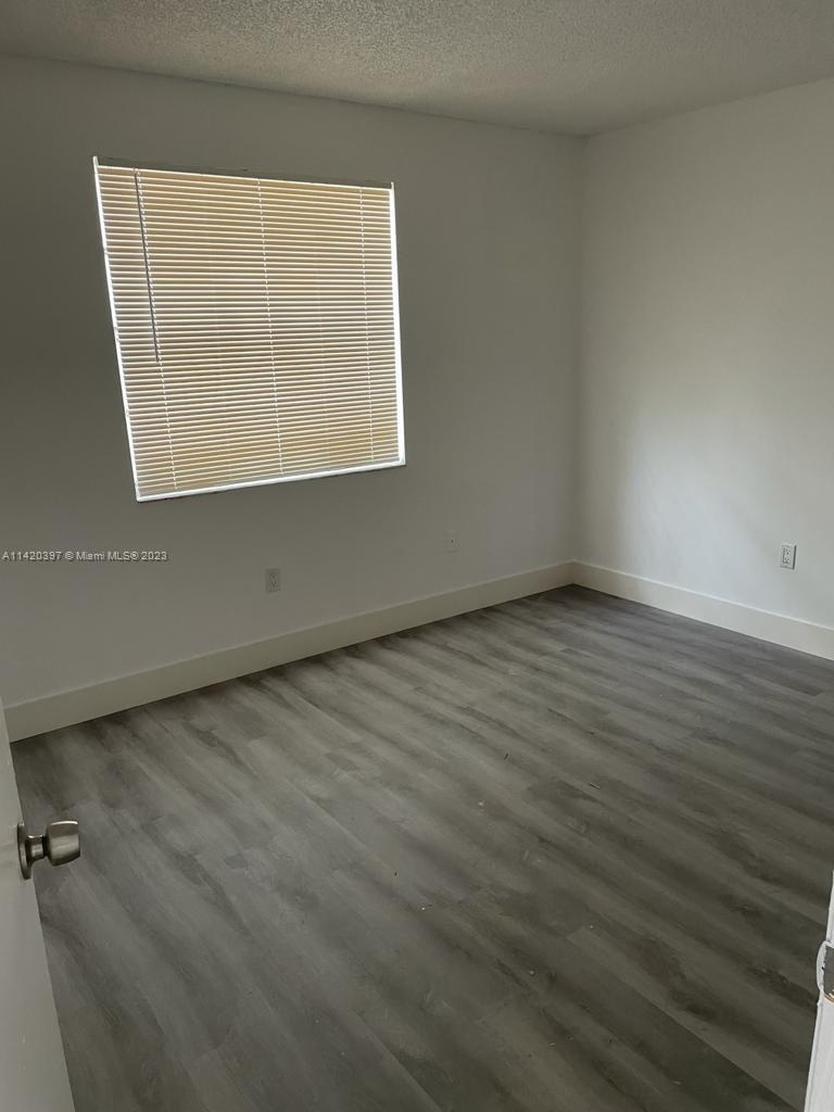 17255 Sw 95th Ave - Photo 1