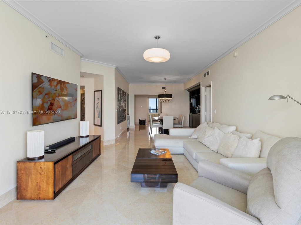 17875 Collins Ave - Photo 1