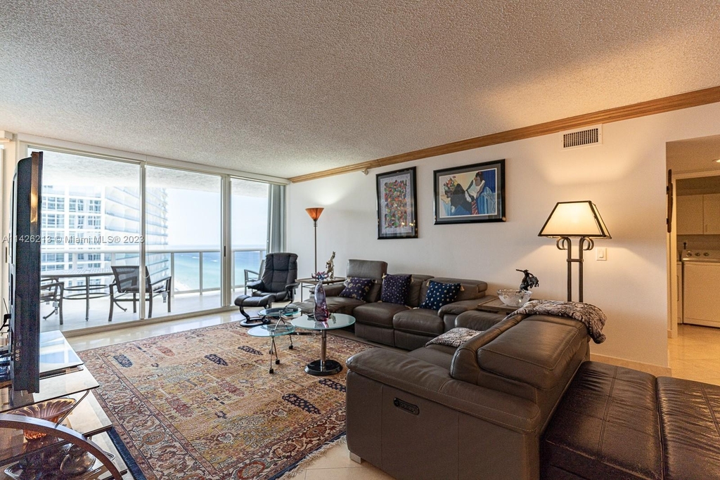 16711 Collins Ave - Photo 2