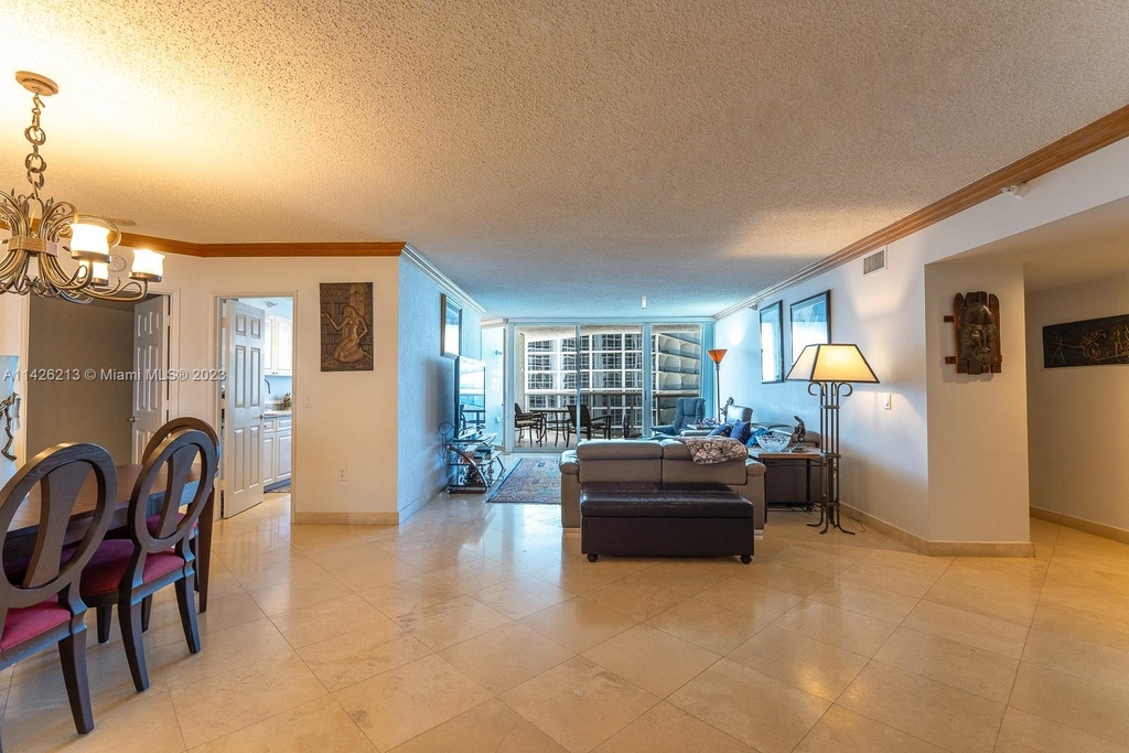 16711 Collins Ave - Photo 3