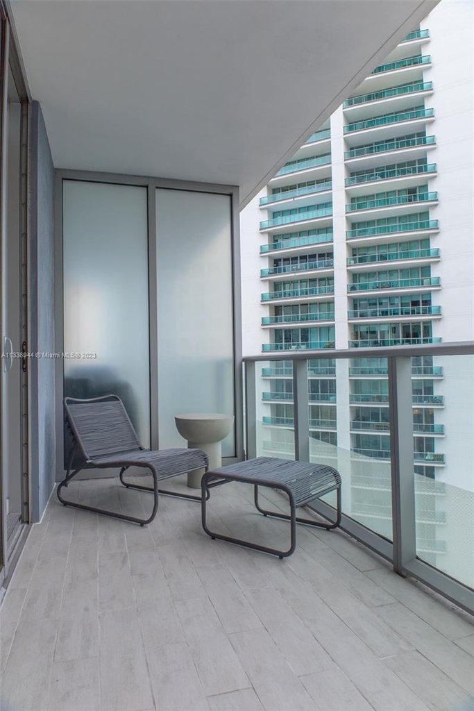 1300 Brickell Bay Dr - Photo 10