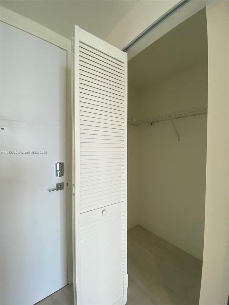 2000 Metropica Way - Photo 12