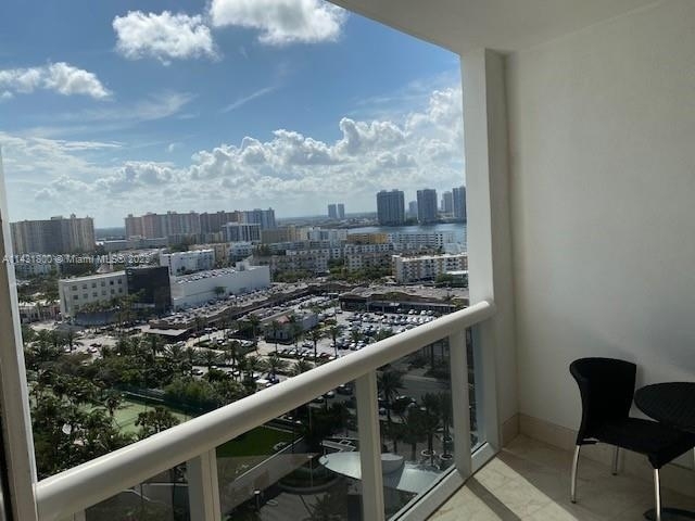 18201 Collins Ave - Photo 2