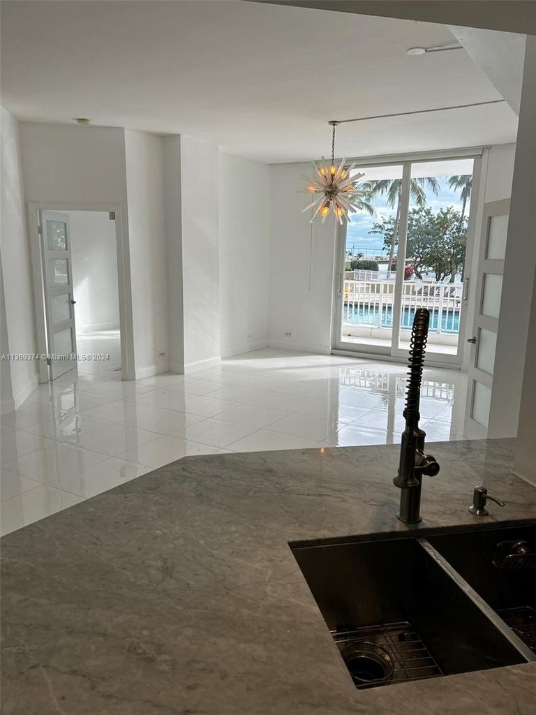 701 Brickell Key Blvd - Photo 29