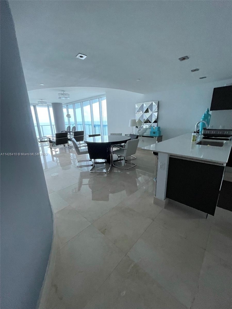 17001 Collins Ave - Photo 22