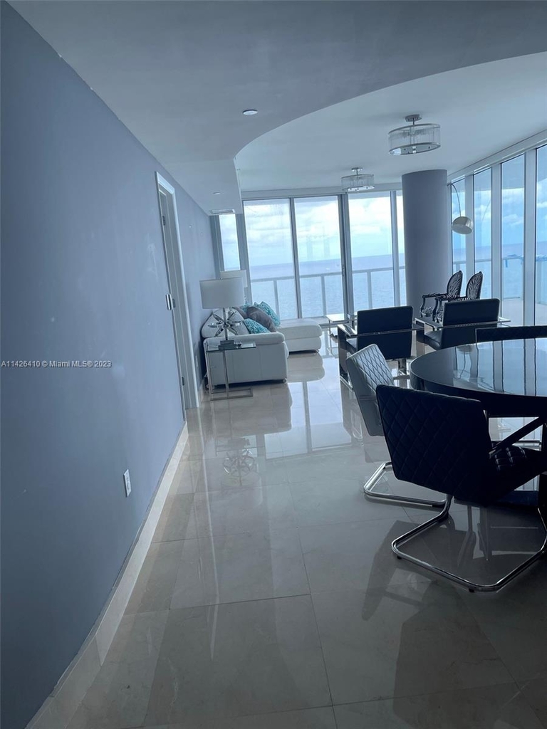 17001 Collins Ave - Photo 24
