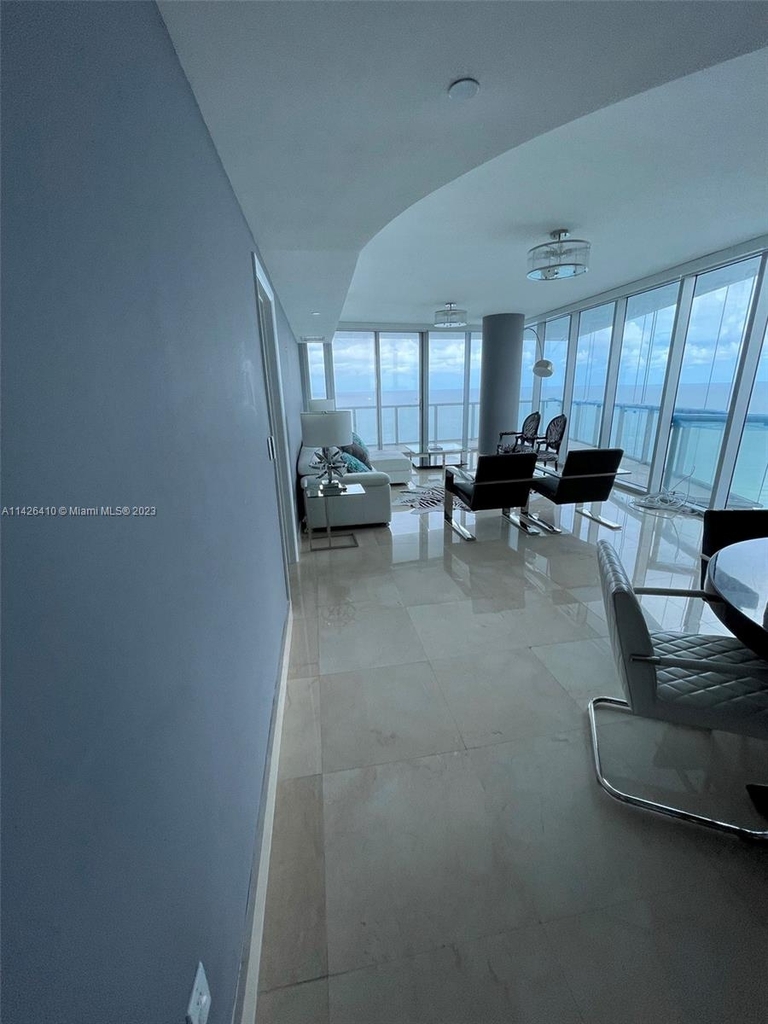 17001 Collins Ave - Photo 30