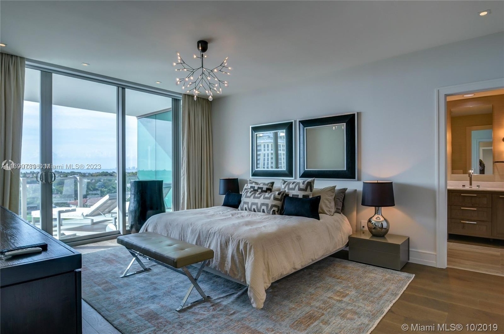 360 Ocean Dr - Photo 8