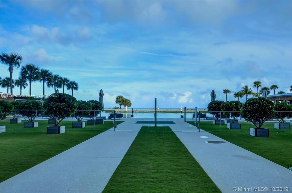 360 Ocean Dr - Photo 14