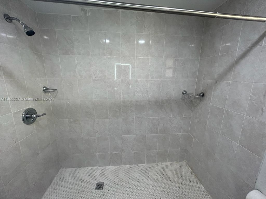 2655 Sw 24th Ave - Photo 4