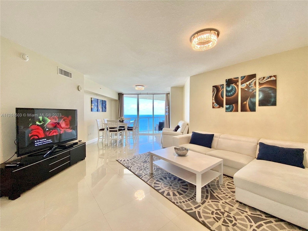 16699 Collins Ave - Photo 39