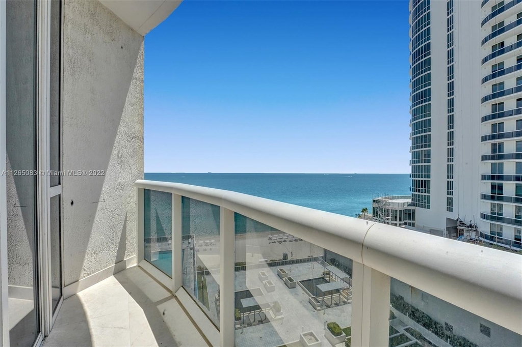 16001 Collins Ave - Photo 39