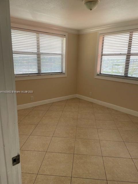 8100 Geneva Ct - Photo 12