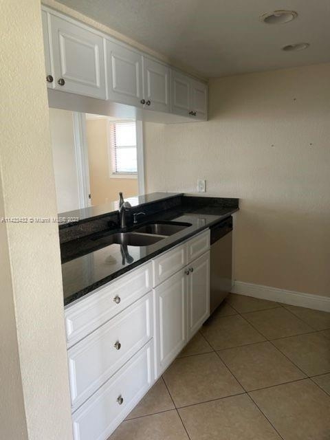 8100 Geneva Ct - Photo 1