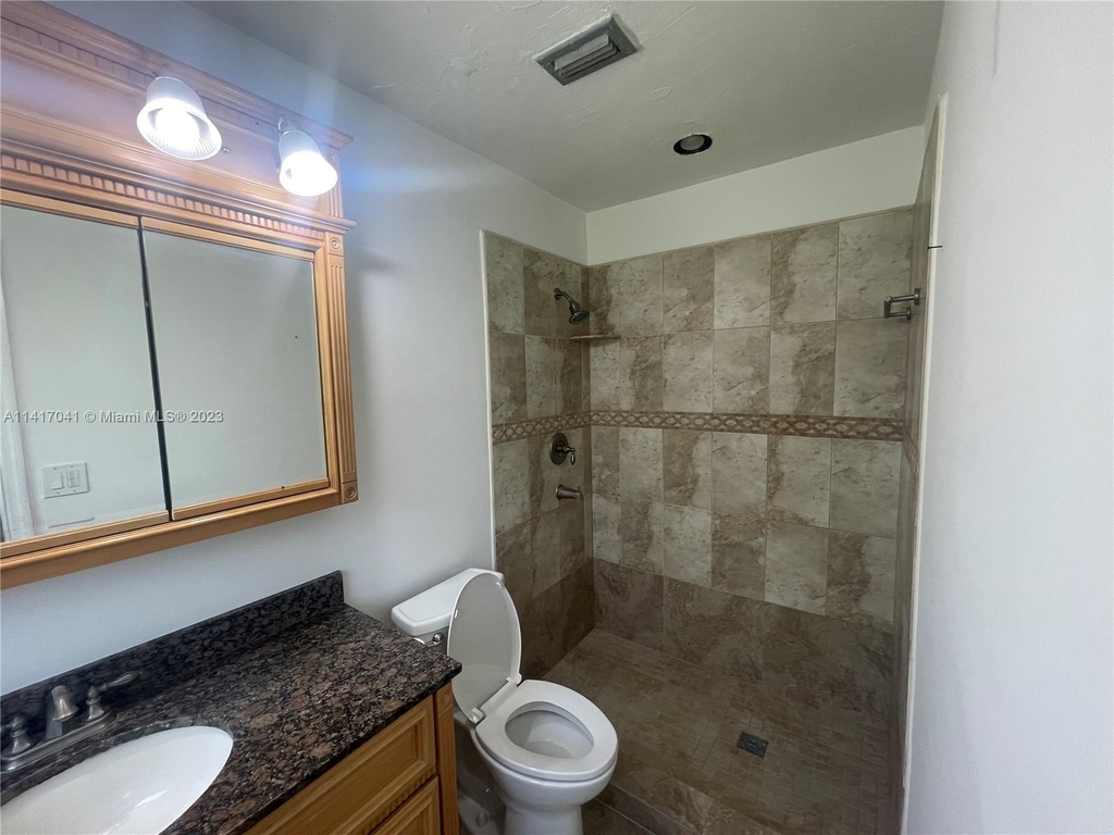 11030 Sw 165th Ter - Photo 7