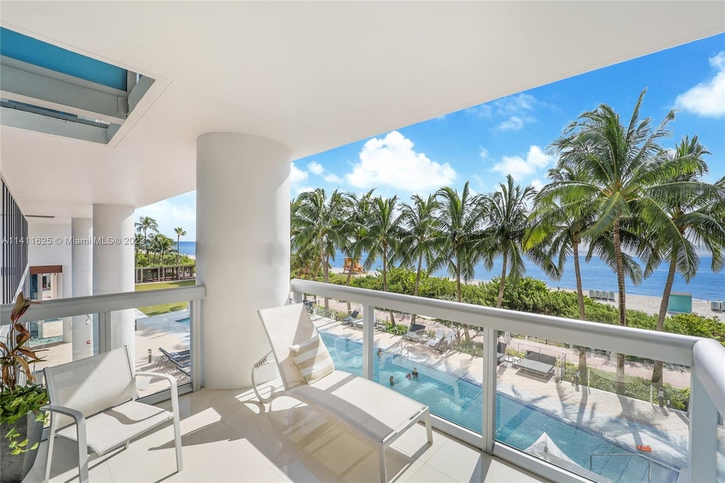 6899 Collins Ave - Photo 12