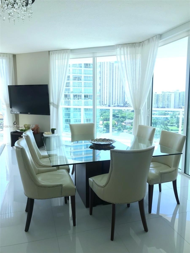 250 Sunny Isles Blvd - Photo 9