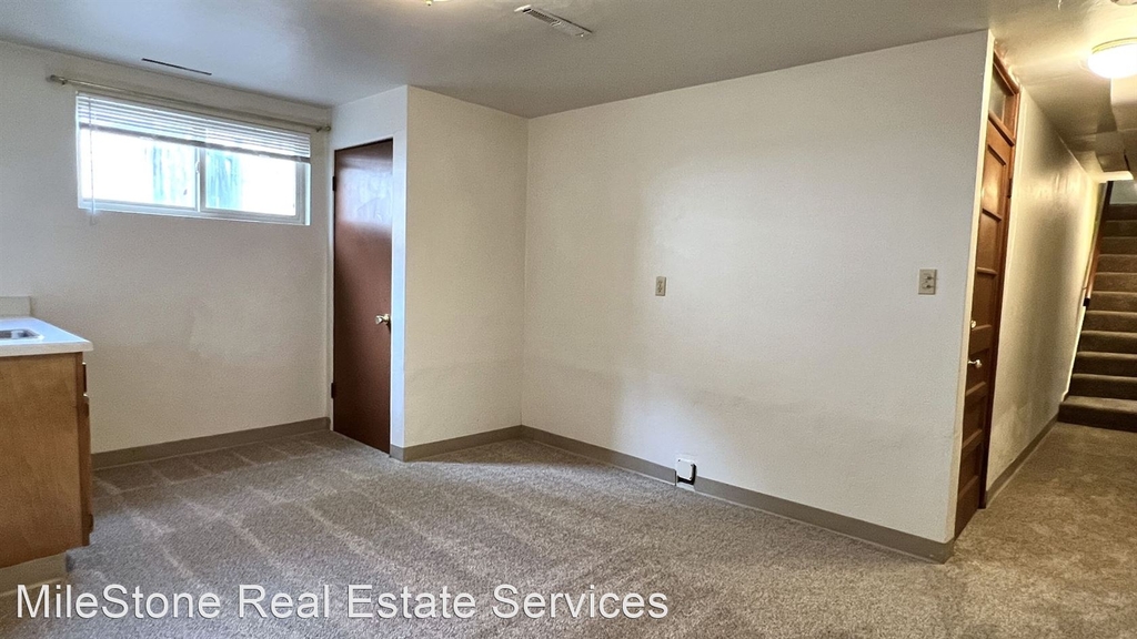 2425 Bott Avenue - Photo 15