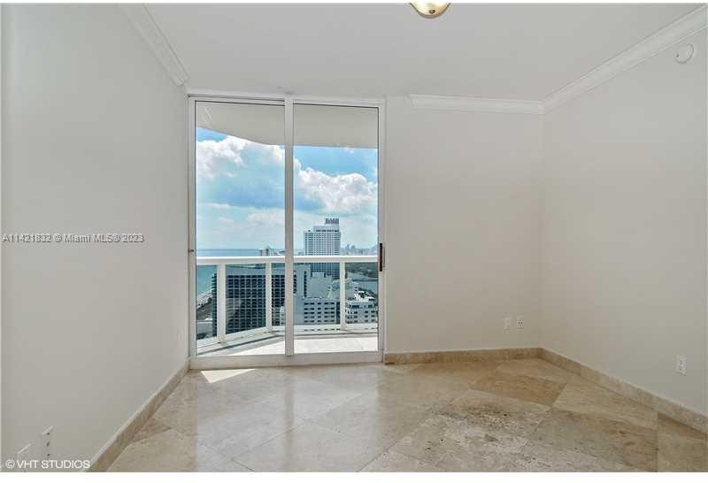 4775 Collins Ave - Photo 7