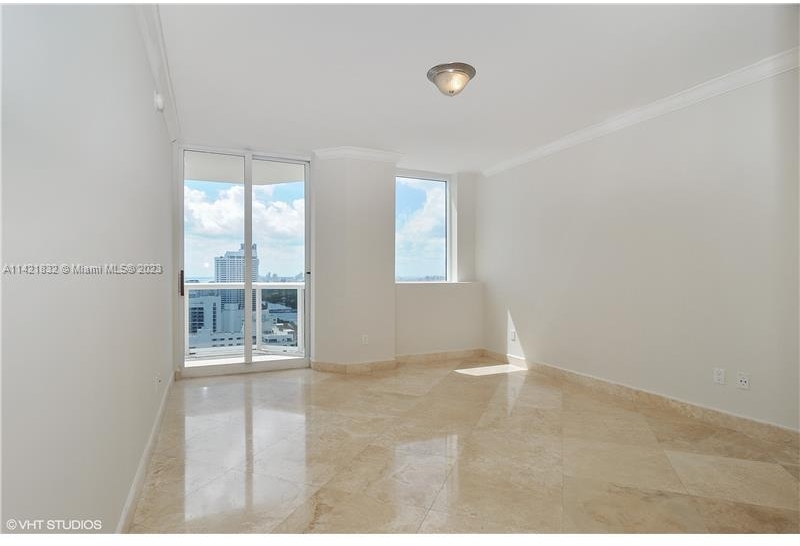 4775 Collins Ave - Photo 8