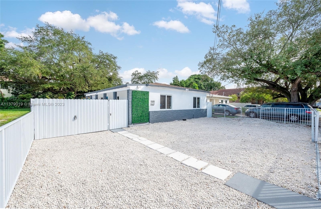 5505 Nw 5th Ct - Photo 46