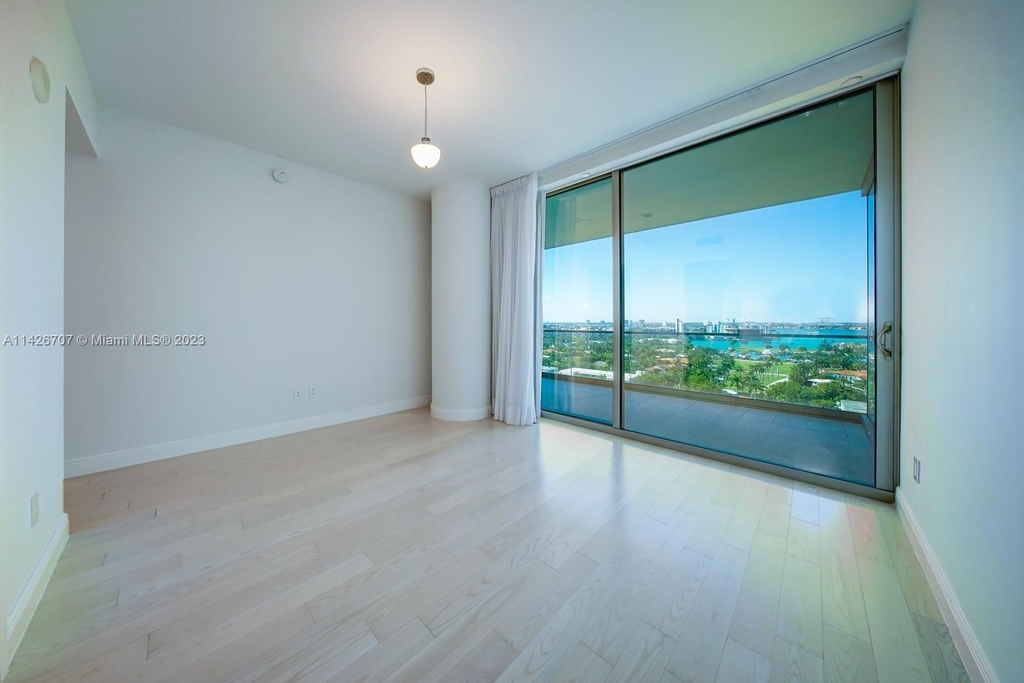 10203 Collins Ave - Photo 16