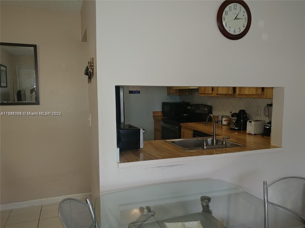 7662 Sw 152nd Ave - Photo 3