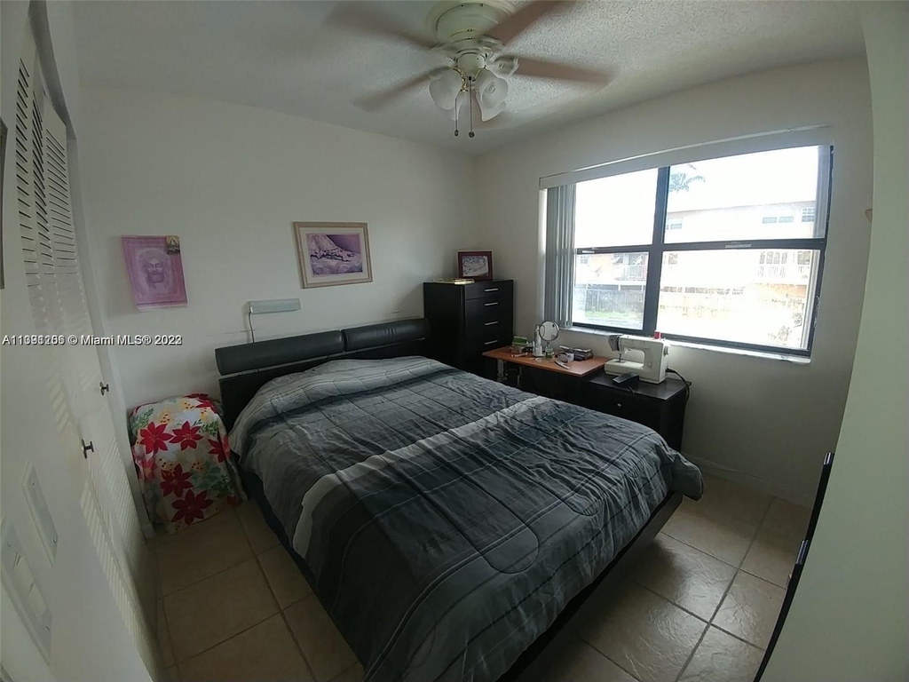 7662 Sw 152nd Ave - Photo 9