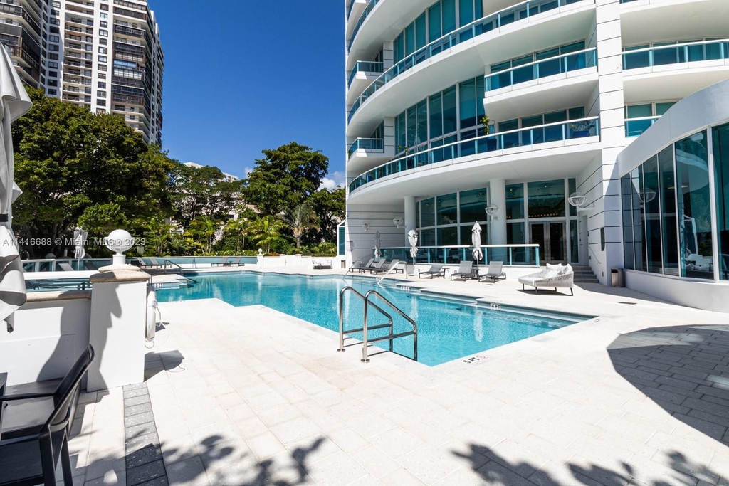 2127 Brickell Av - Photo 41