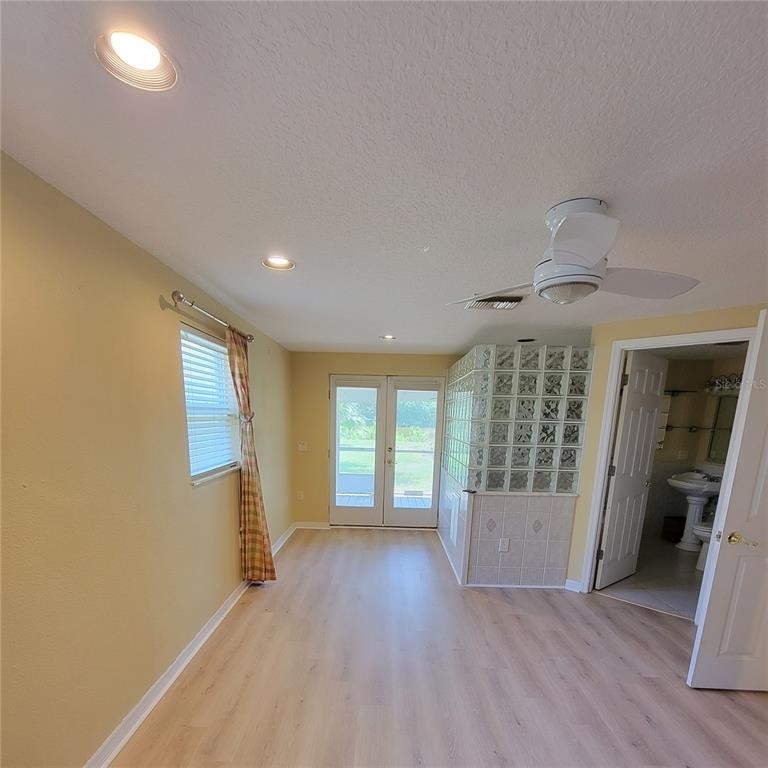 6510 Sunridge Drive - Photo 4