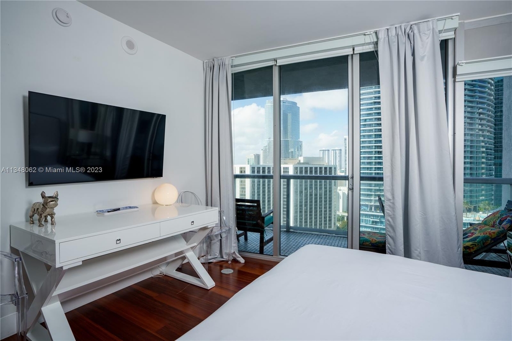 485 Brickell Ave - Photo 12