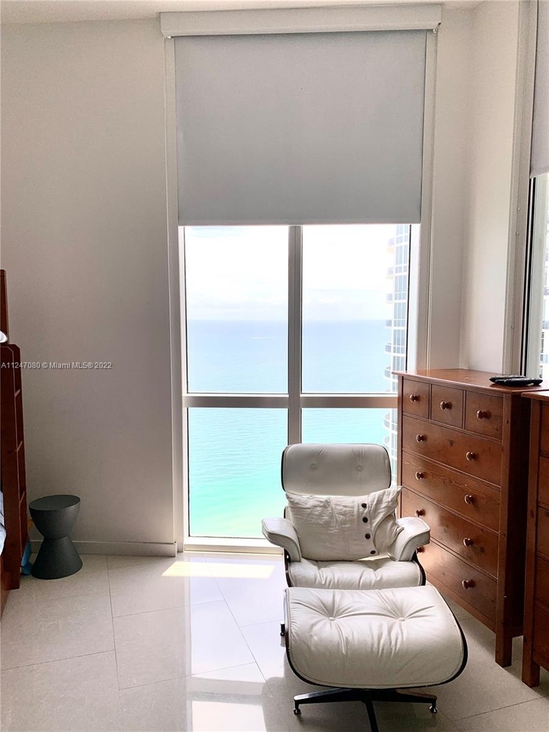 16001 Collins Ave - Photo 10