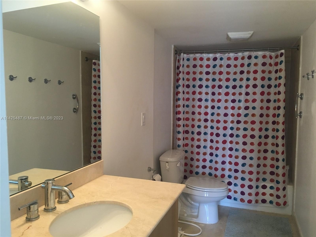 10275 Collins Ave - Photo 12