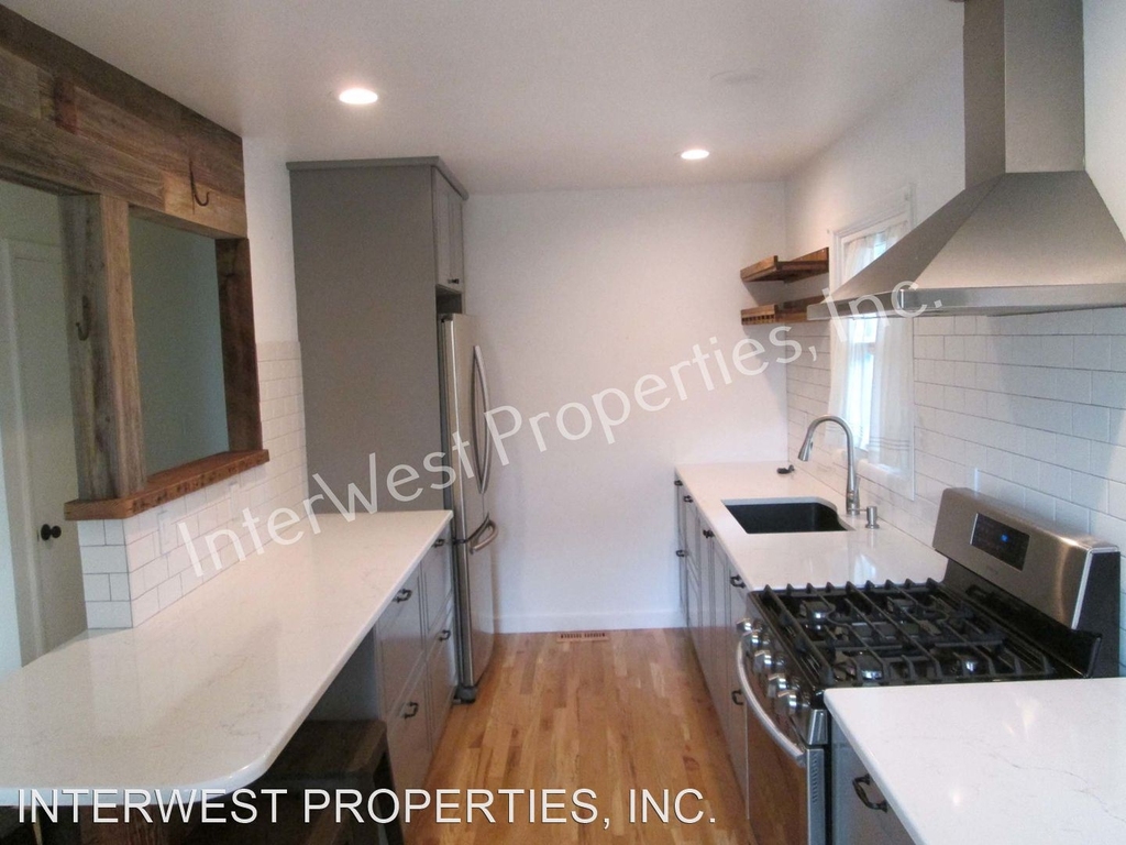 4650 Se 77th Ave - Photo 3