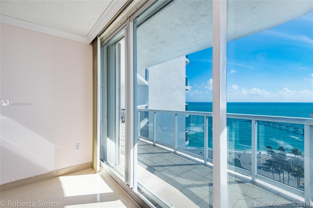 16711 Collins Ave - Photo 8