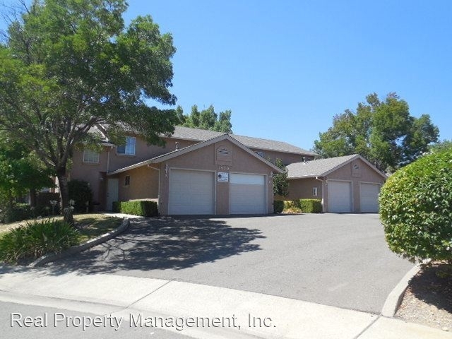 1420 Serrano Place - Photo 1