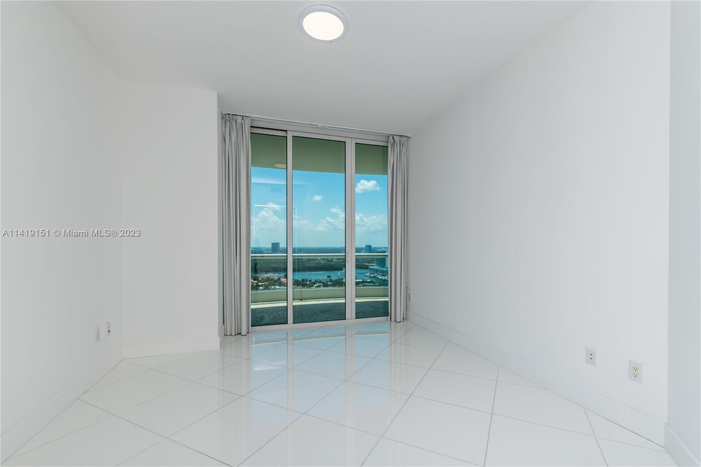 16051 Collins Ave - Photo 49