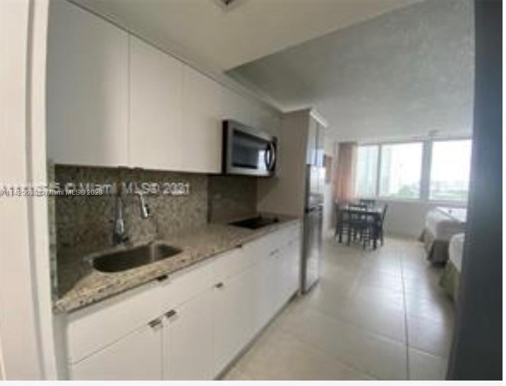 19201 Collins Ave - Photo 2