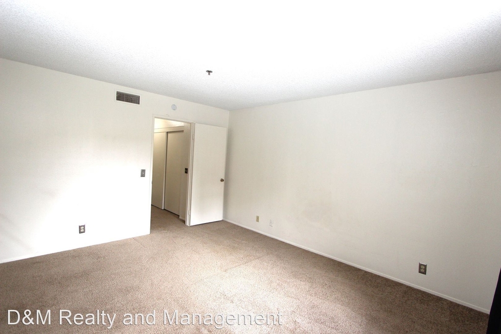 5995 Dandridge Lane Unit 123 - Photo 9