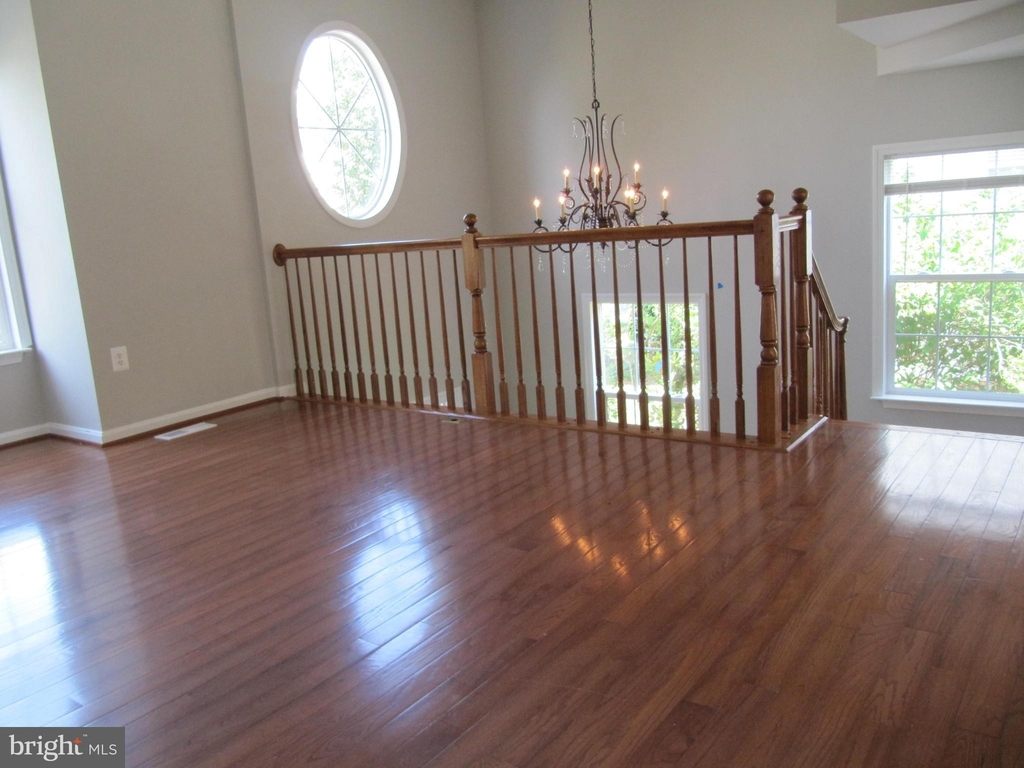 9223 Acer Lane - Photo 8