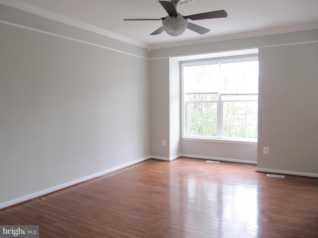 9223 Acer Lane - Photo 10