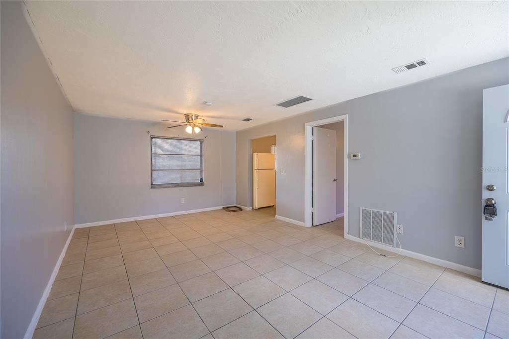 400 S Meteor Avenue - Photo 2