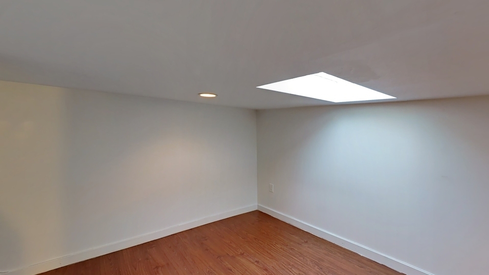 886 Franklin Avenue - Photo 8