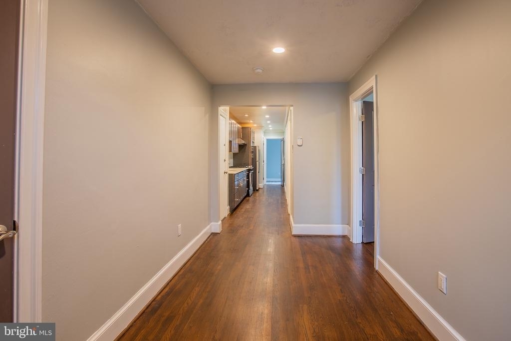 5009 1st St Nw - Photo 3