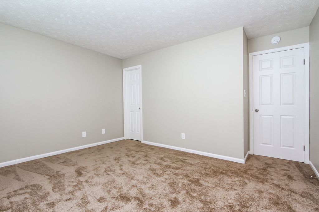 644 Woods Crossing Lane - Photo 8