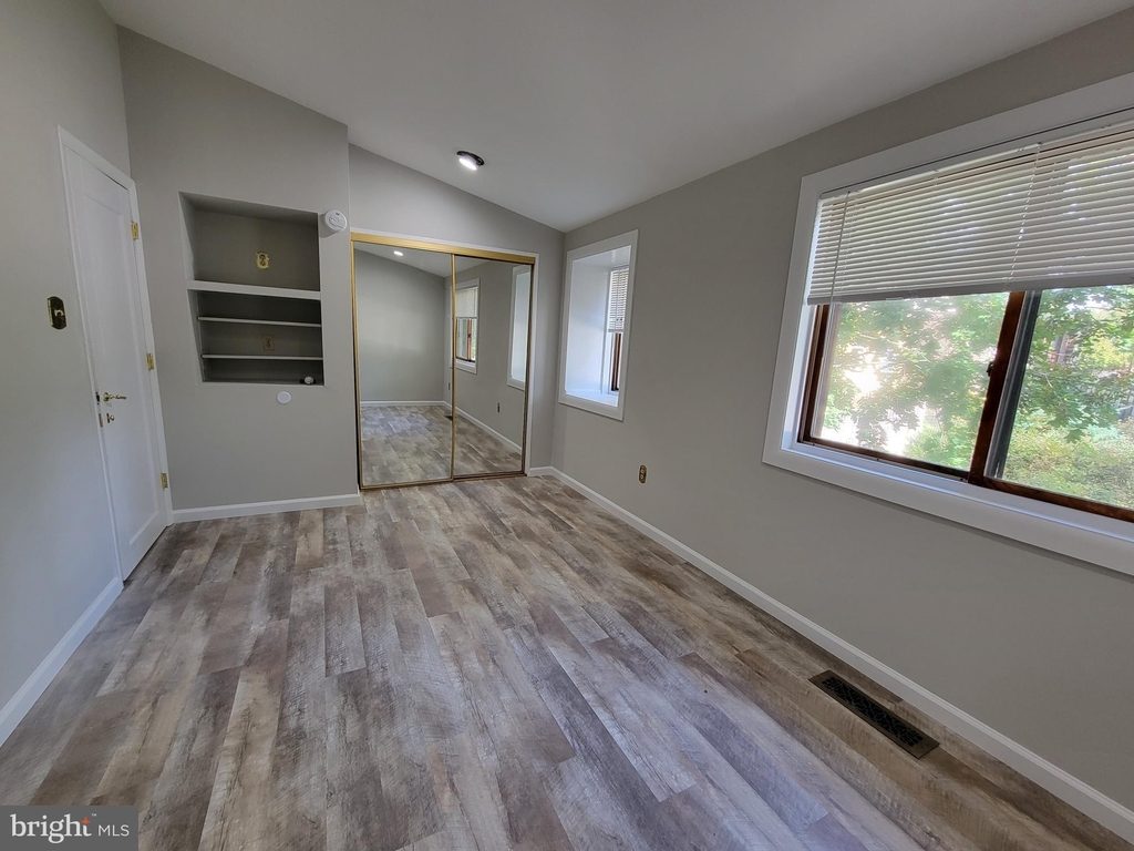 6570 Fruitgift Place - Photo 11