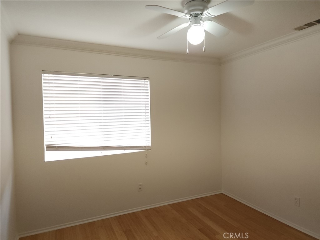 23641 Groveland Place - Photo 15