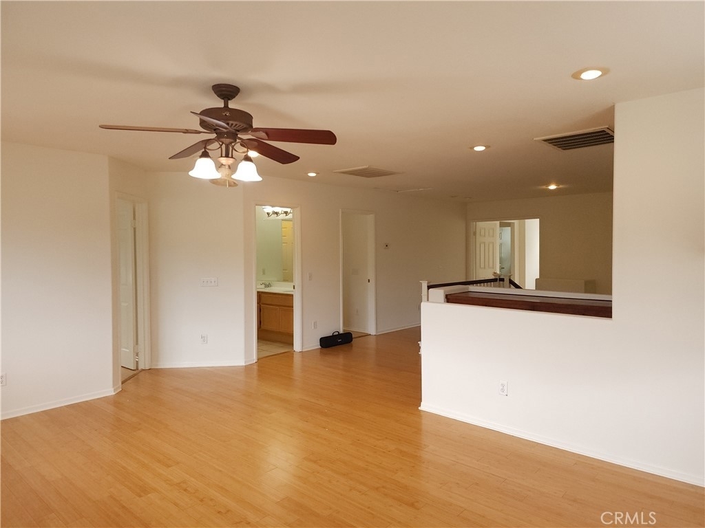 23641 Groveland Place - Photo 21