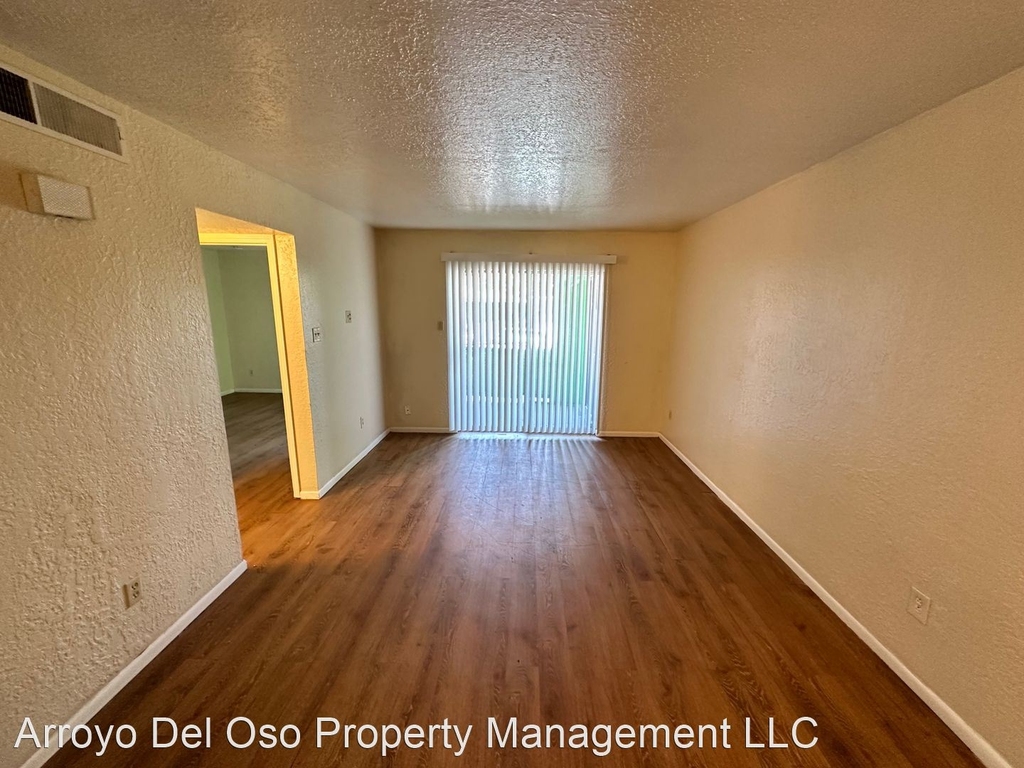 309 Sierra Dr Se - Photo 0